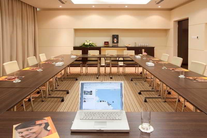 Ibis Hotel 3*