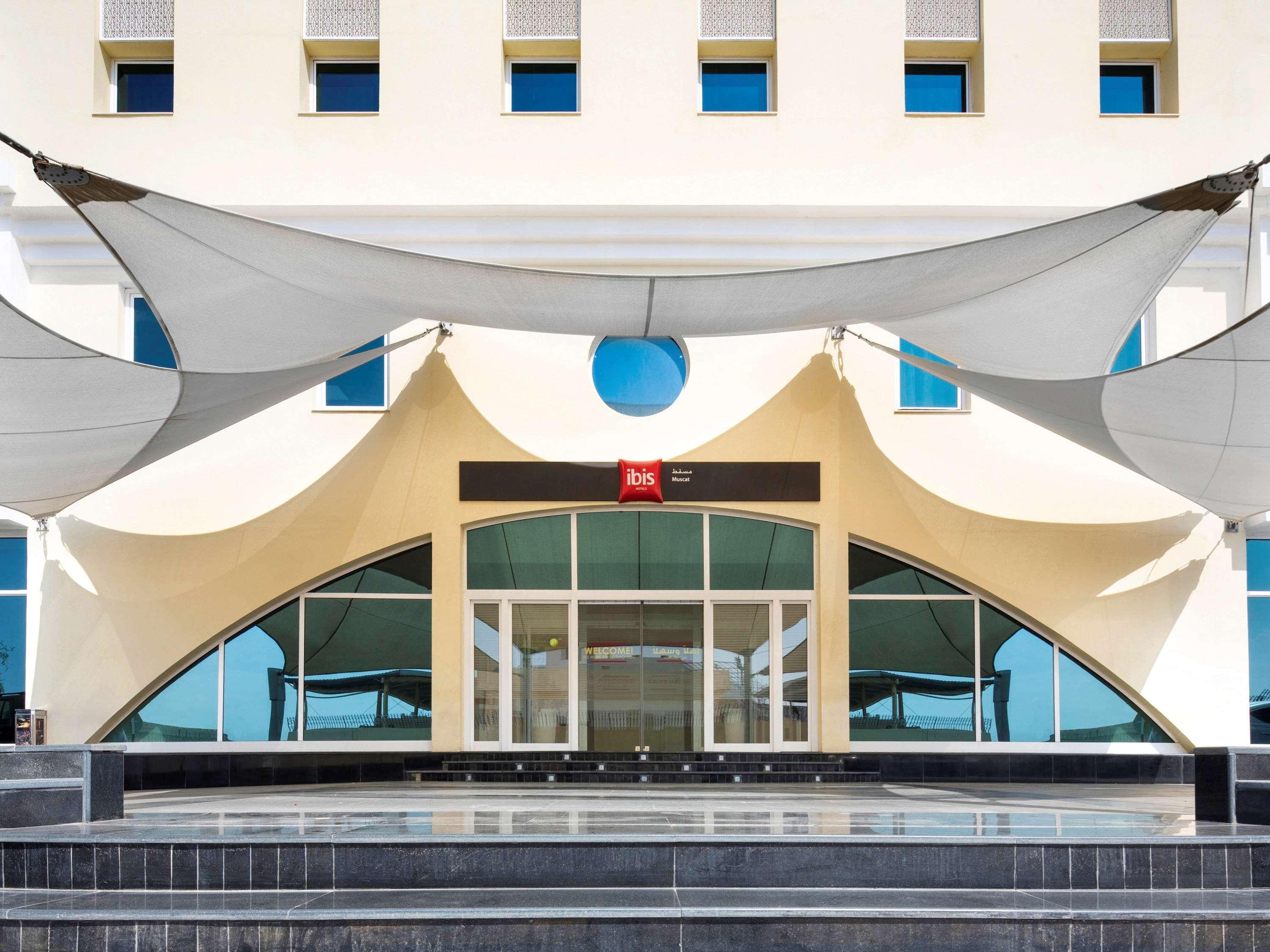 Ibis 3*