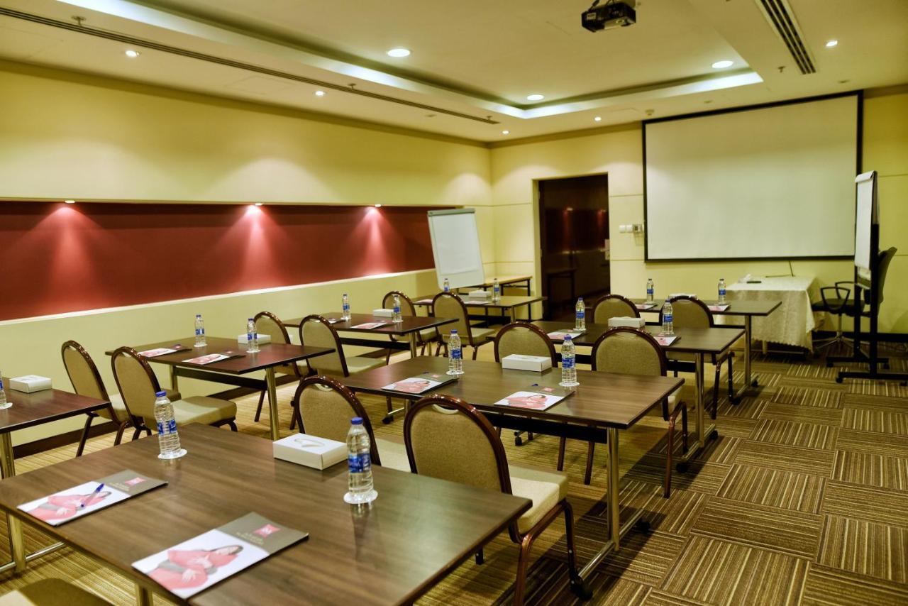 Ibis 3*