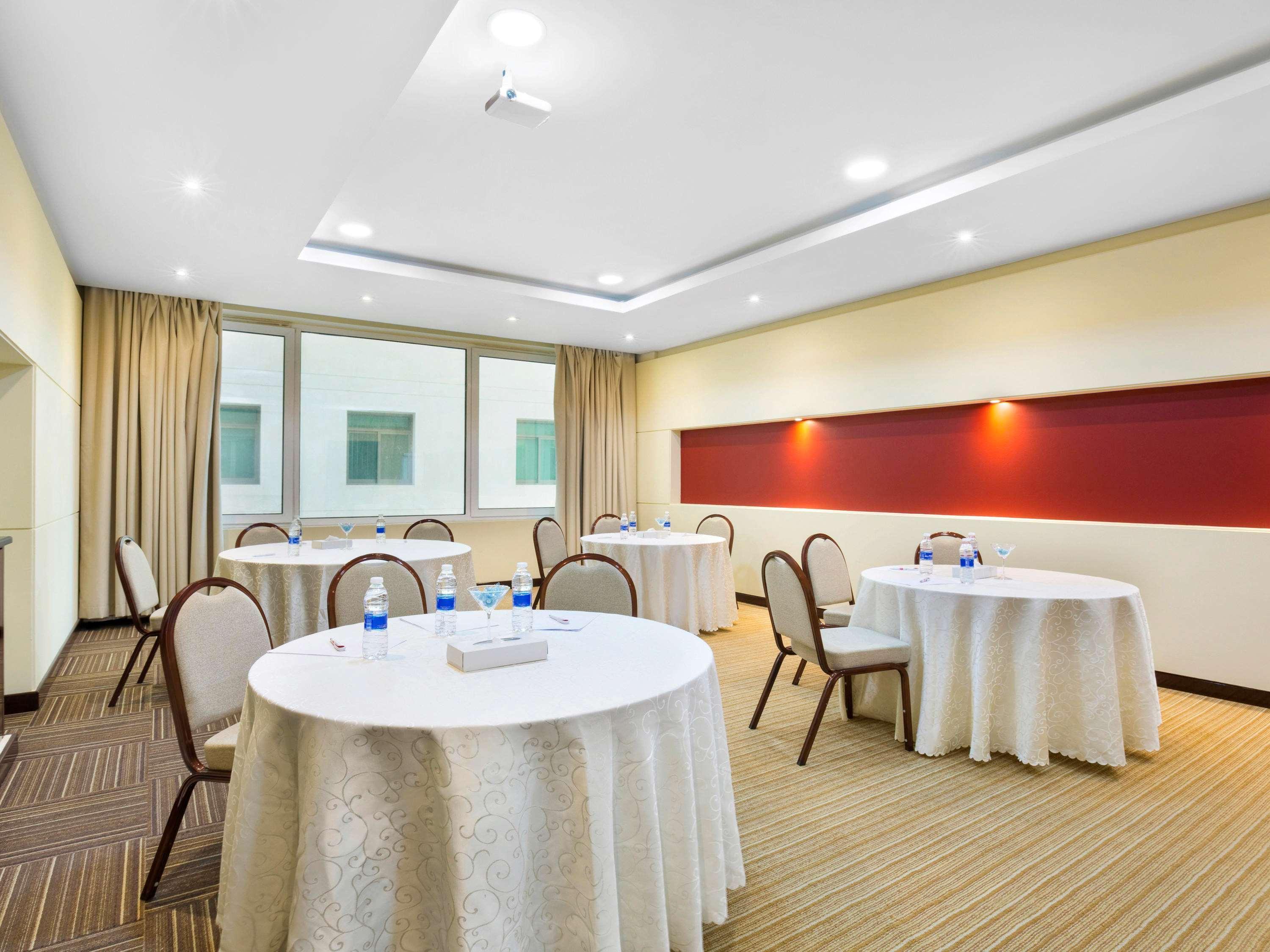 Ibis Hotel 3*